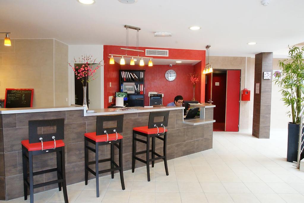 Hotel Paris Pacific Paris-Villejuif- Pres Du Metro L'Hay Les Roses Ligne 14 - Direct Paris-Aeroport Orly Et Institut Gustave Roussi Интерьер фото